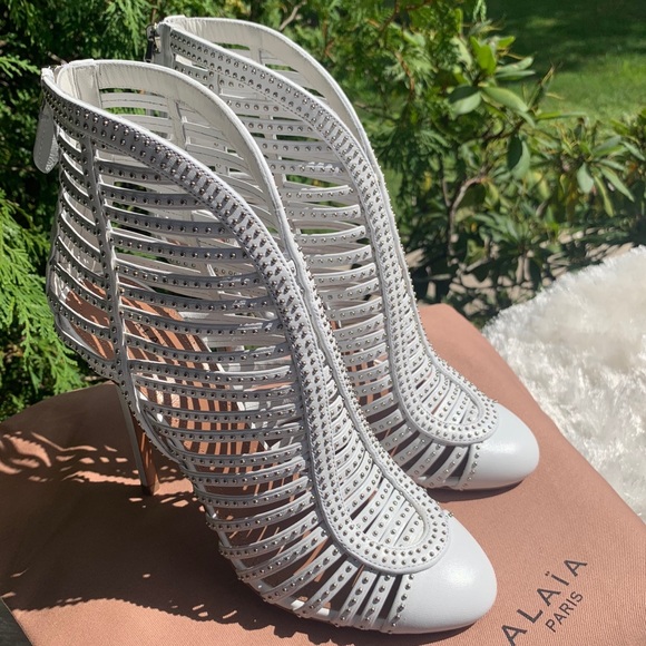 Alaia White Leather Studded Booties - Picture 10 of 13
